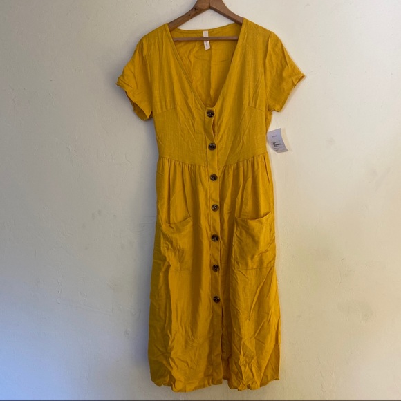Dresses & Skirts - Yellow sundress